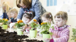 W V edycji programu „Decydujesz, pomagamy” aż 375 projektów otrzyma grant! Problemy społeczne, BIZNES - Już po raz piąty sieć sklepów Tesco wychodzi naprzeciw lokalnym społecznościom. Od 8 października do 18 listopada aktywni mieszkańcy mają szansę zdobyć dofinansowanie na realizacje projektu społecznego w ramach V edycji programu grantowego „Decydujesz, pomagamy”.