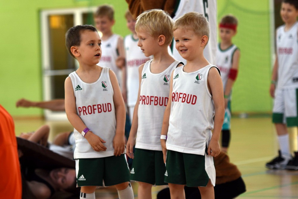 Piąty sezon Legia Basket Schools. Treningi koszykarskie dla najmłodszych