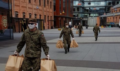 Świąteczna akcja „Sąsiedzi sąsiadom” dla mieszkańców dzielnicy Pragi-Północ